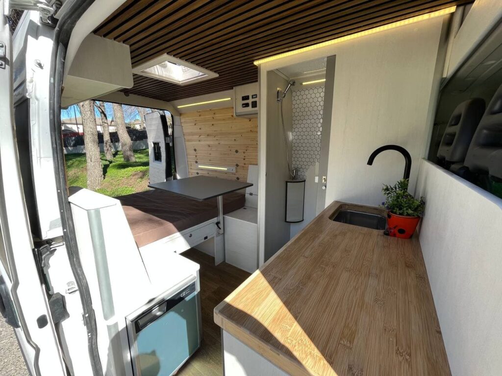 interior fiat ducato camper